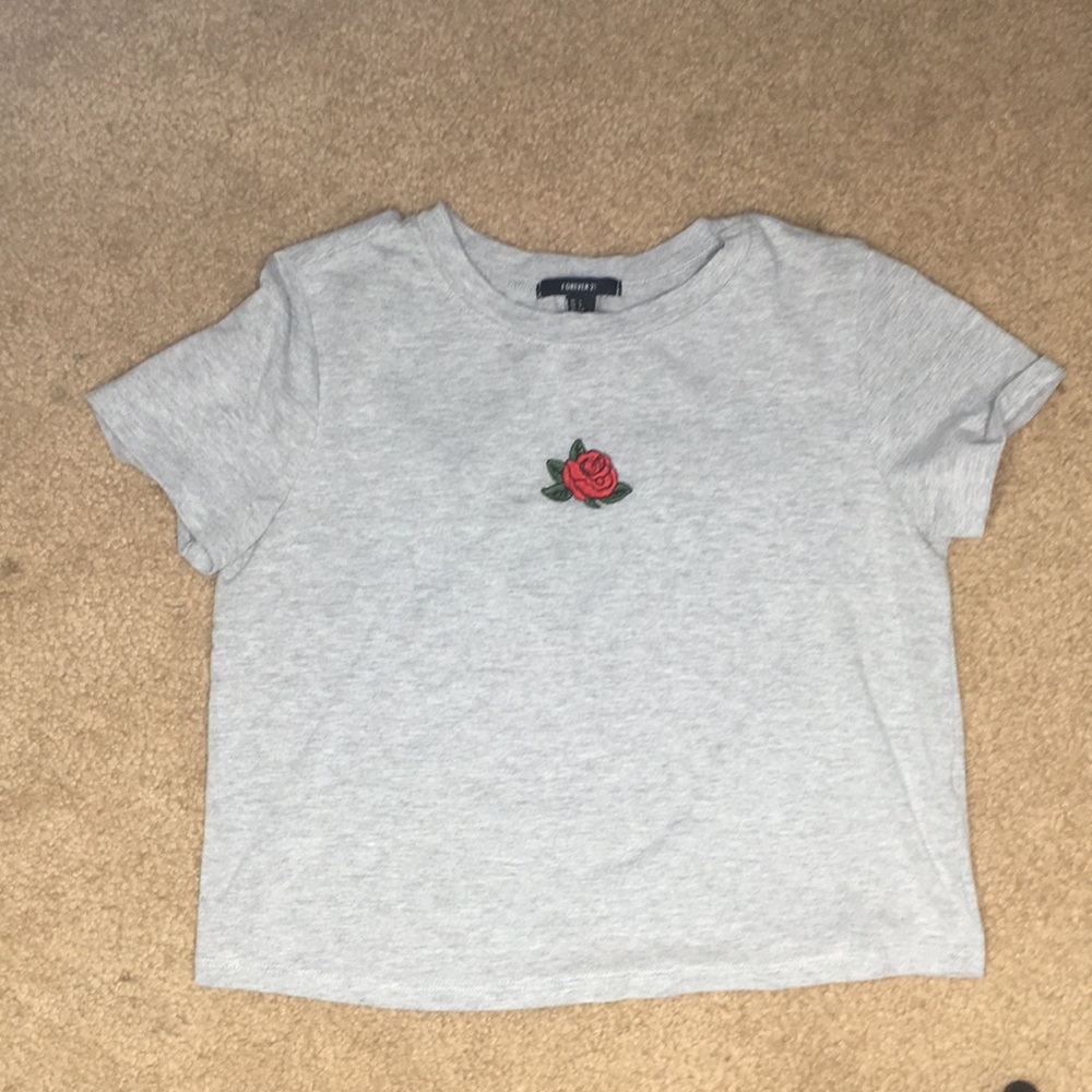Grey pretty rose teeshirt